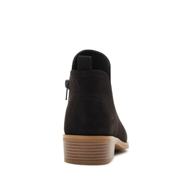 Time and Tru Women's Black Ankle Bootie Pull O - Picture 3 of 4